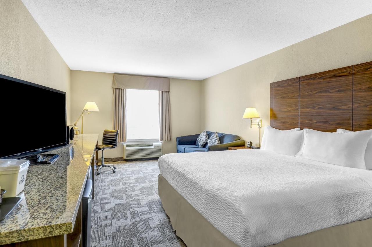 Days Inn By Wyndham Red Deer Dış mekan fotoğraf