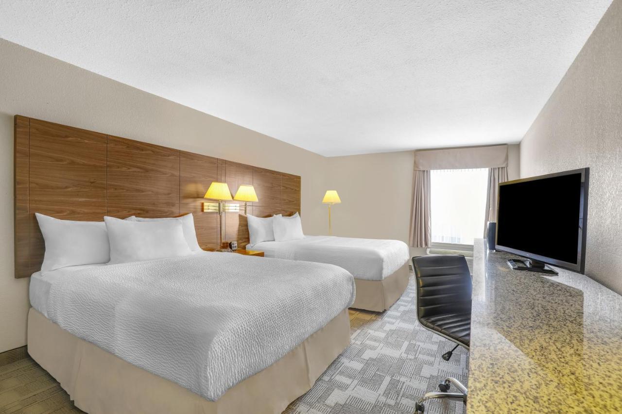 Days Inn By Wyndham Red Deer Dış mekan fotoğraf