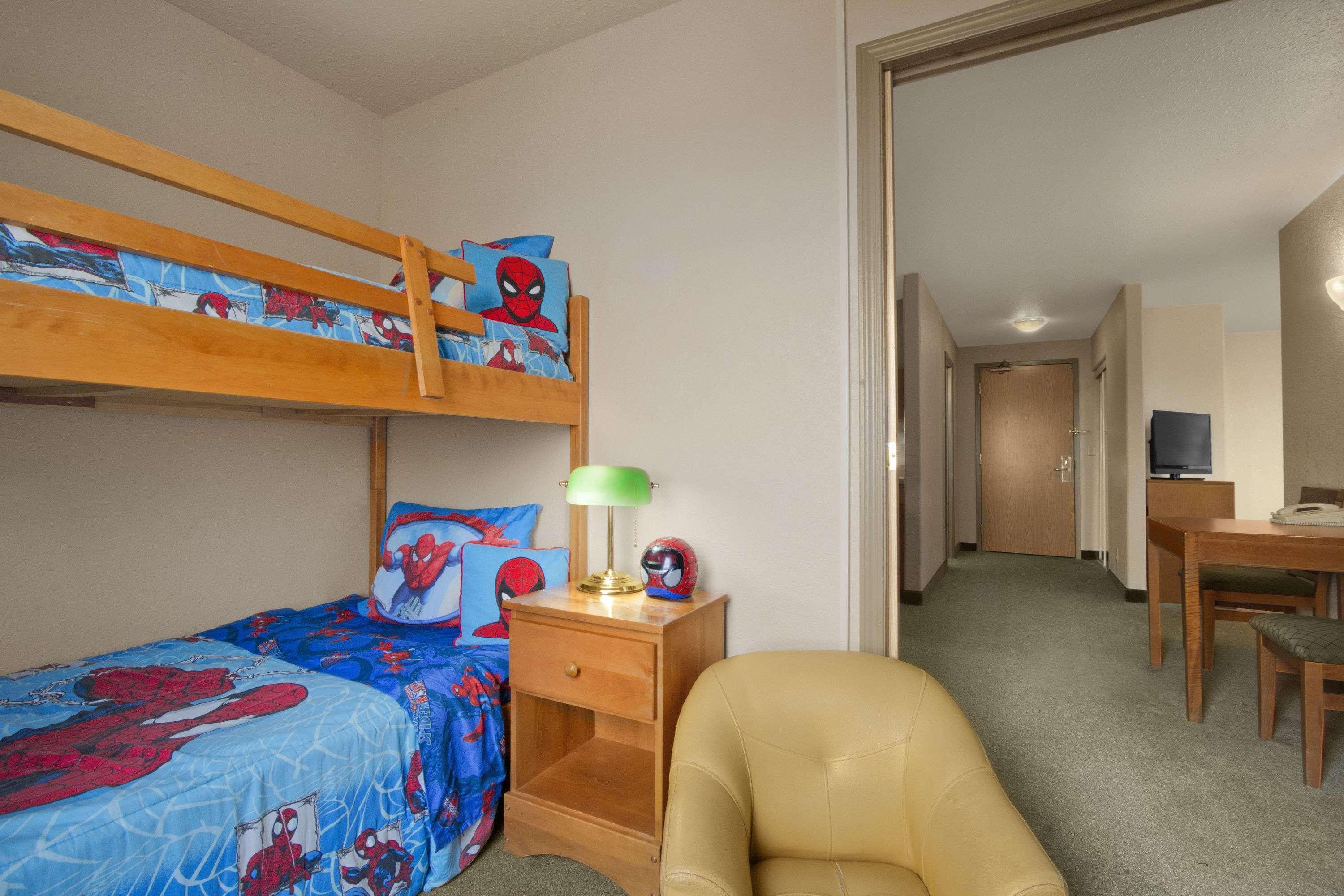 Days Inn By Wyndham Red Deer Dış mekan fotoğraf