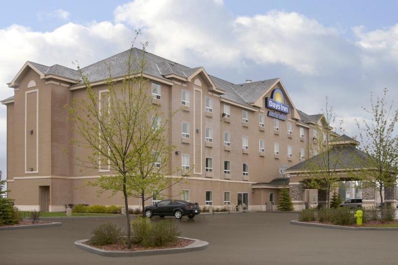 Days Inn By Wyndham Red Deer Dış mekan fotoğraf